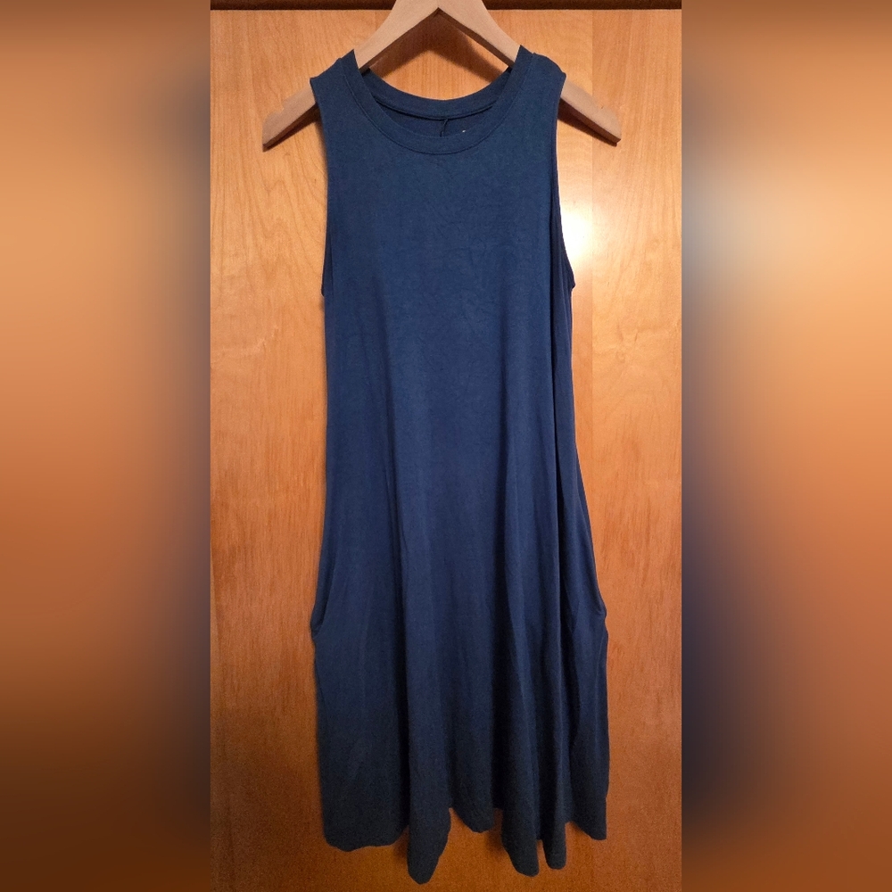 Time and Tru Sleeveless Dark Blue Midi Dress